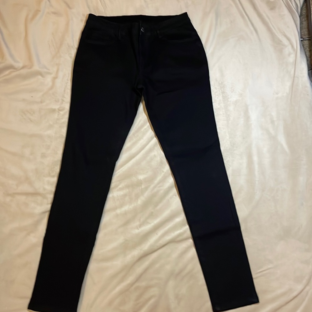 Black skinny jeans